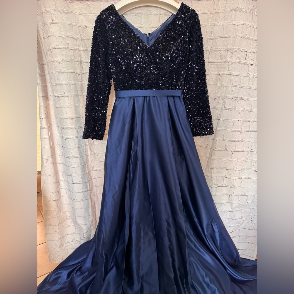La Vetir Dark Elegant Navy Sequin Gown Dress wedding Dresses